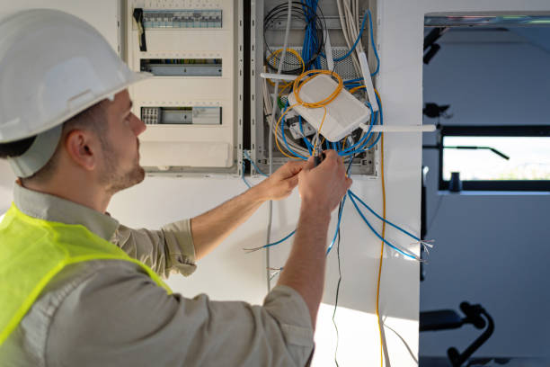 Best Emergency Electrical Repair  in Brookings, SD